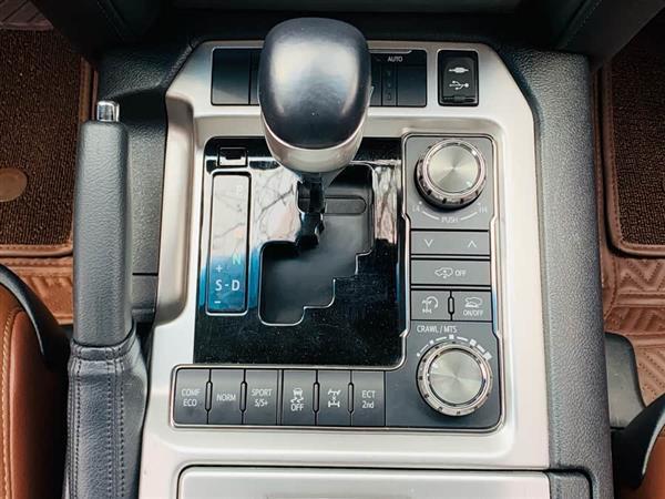 ���¿�·��(����) 2018�� 5.7L �ж���