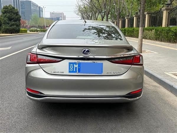 �׿���˹ES 2020�� 300h ׿Խ�� ��V