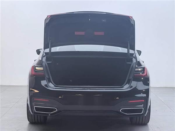 ����7ϵ 2019�� �Ŀ� 740Li ������ M�˶���װ