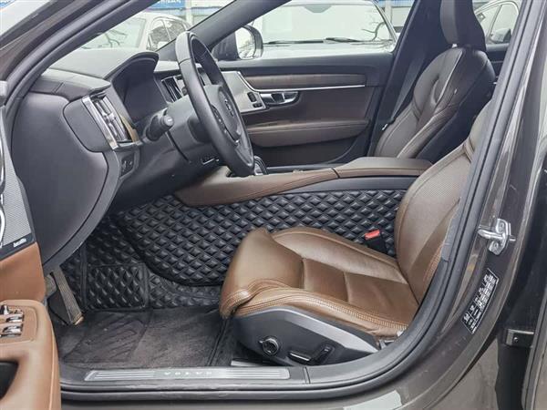 �ֶ���V90 2021�� Cross Country B5 AWD �����