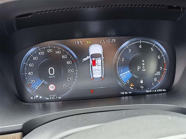 �ֶ���V90 2021�� Cross Country B5 AWD �����