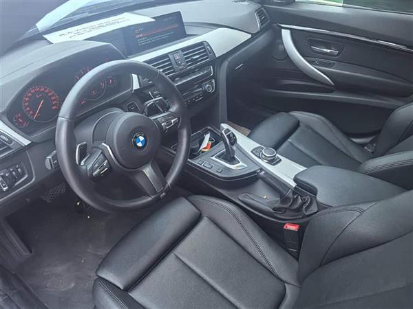 ����3ϵGT 2017�� 320i M�˶���