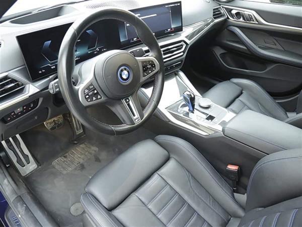 ����i4 2022�� M50