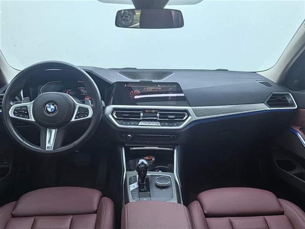 ����3ϵ 2021�� 330Li xDrive M�˶���ҹ��װ