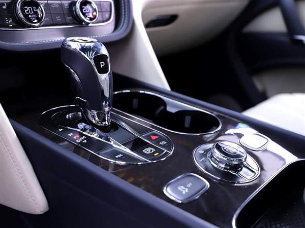 ��Խ 2018�� 4.0T V8