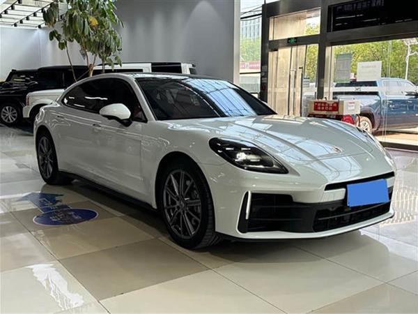 Panamera 2024�� Panamera 4 �����ӳ��� 2.9T
