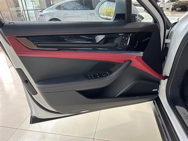 Panamera 2024�� Panamera 4 �����ӳ��� 2.9T