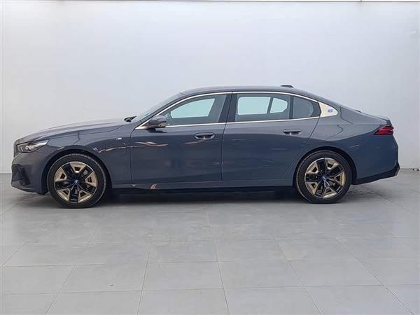 ����i5 2024�� eDrive 35L ������ M�˶���װ