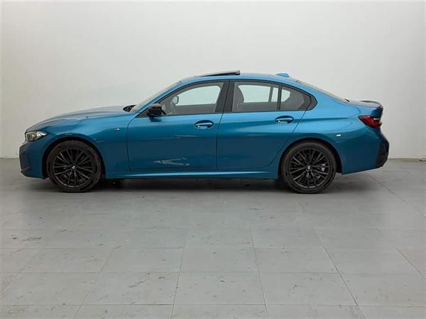 ����3ϵ 2024�� 325i M�˶���ҹ��װ