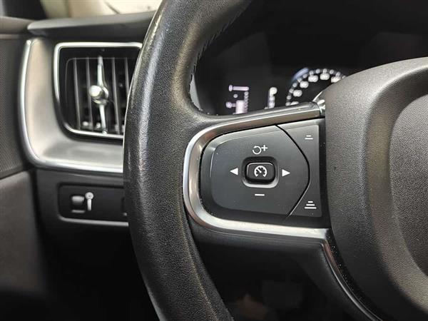 �ֶ���XC60 2019�� T5 �������ݰ� ��VI