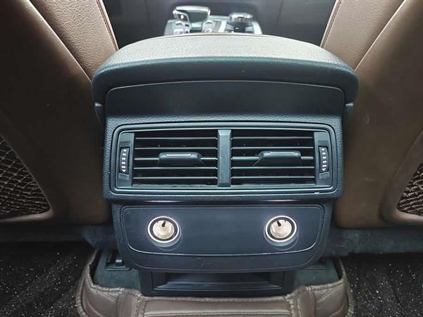 �µ�Q7 2016�� 45 TFSI ������