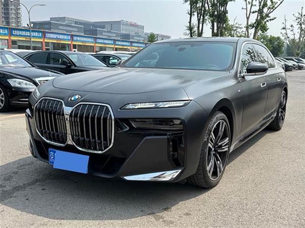 ����7ϵ 2023�� �Ŀ� 740Li ������ M�˶���װ