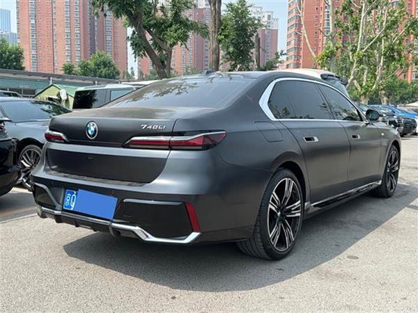 ����7ϵ 2023�� �Ŀ� 740Li ������ M�˶���װ