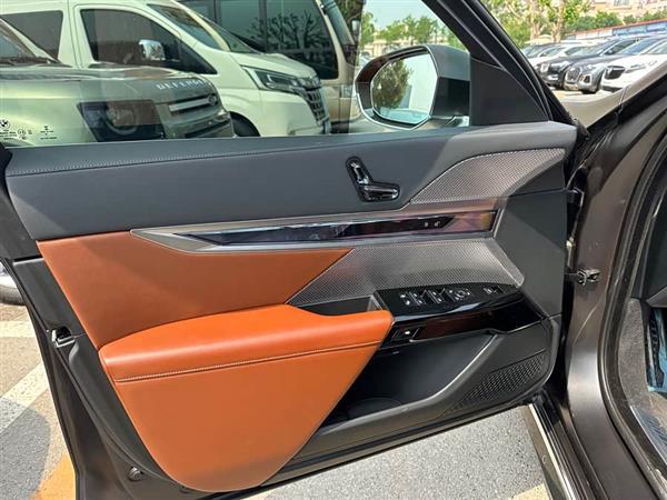 ����7ϵ 2023�� �Ŀ� 740Li ������ M�˶���װ