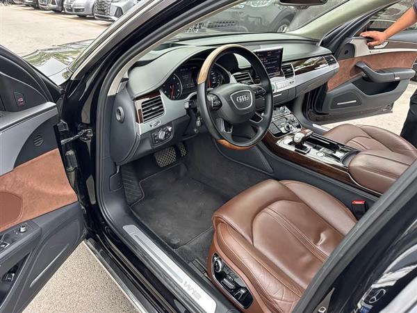 �µ�A8 2014�� A8L 6.3 FSI W12 quattro�콢��