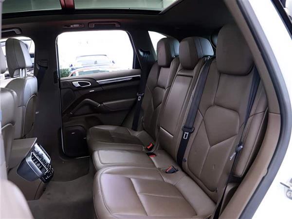 Cayenne 2014�� Cayenne Platinum Edition 3.0T