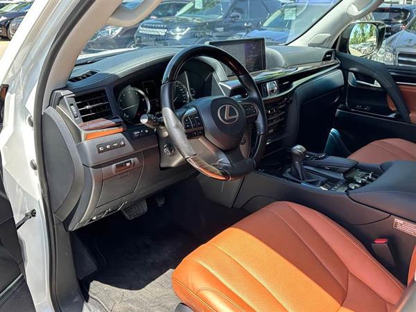 �׿���˹LX 2019�� 570 ���к�����