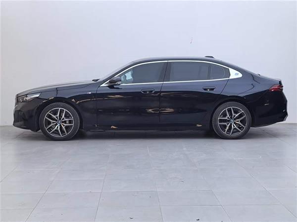 ����i5 2024�� eDrive 35L ������ M�˶���װ