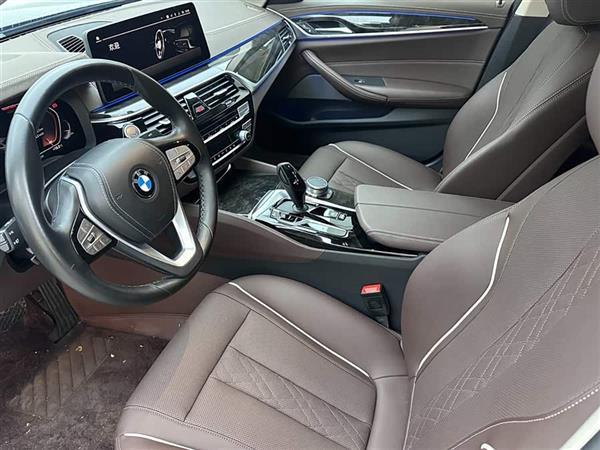 ����5ϵ 2021�� �Ŀ� 525Li ������װ