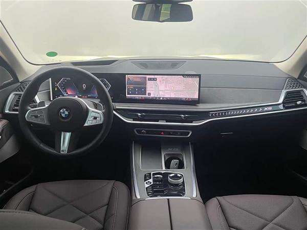 ����X5 2025�� xDrive 30Li ������M�˶���ҹ��װ
