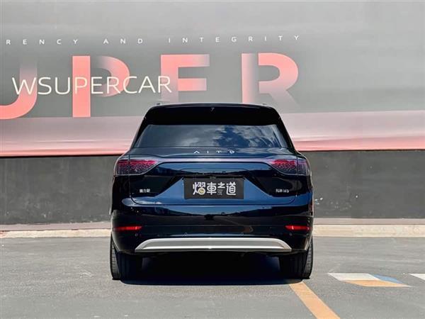 �ʽ�M9 2024�� ���� Ultra�� 42kWh 6����