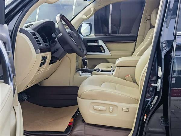 ���¿�·��(����) 2018�� 5.7L VX-R �ж���
