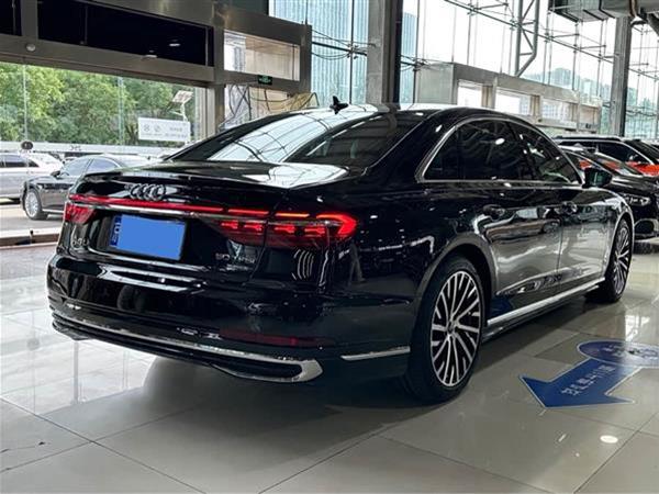 �µ�A8 2023�� A8L 50 TFSI quattro ������