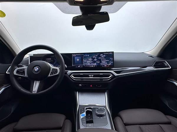 ����i3 2024�� eDrive 40 L ��ҹ��װ