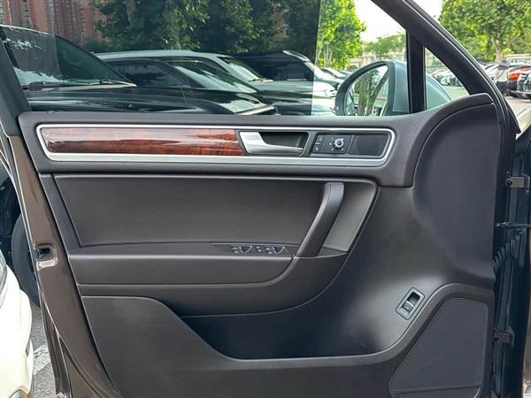 ;�� 2011�� 3.0TSI ������