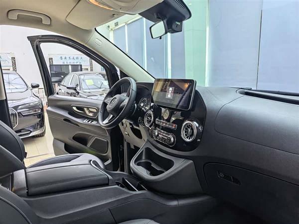 ���� 2023�� 2.0T ����� 7��