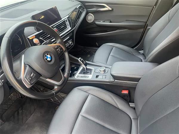 ����1ϵ 2021�� 120i M�˶���