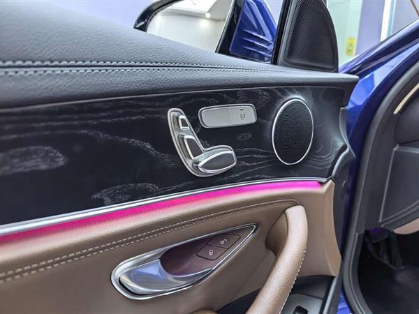 ����E�� 2018�� �Ŀ� E 200 L �˶���