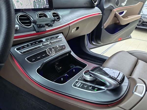 ����E�� 2018�� �Ŀ� E 200 L �˶���