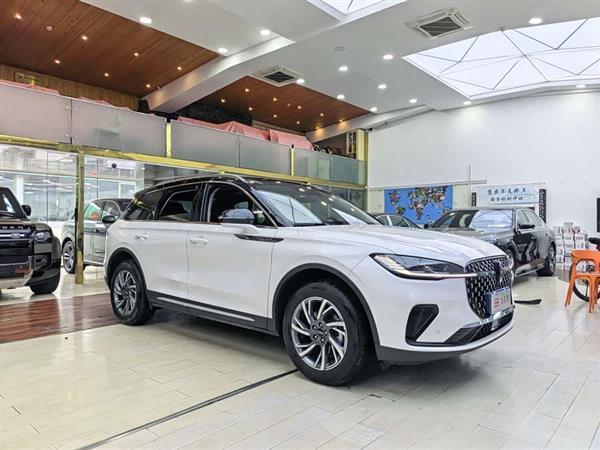 ð�ռ� 2025�� 2.0T ����������