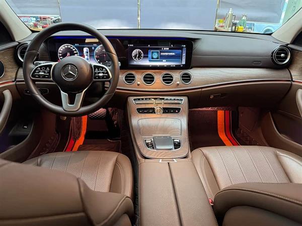 ����E�� 2019�� E 300 L ʱ����
