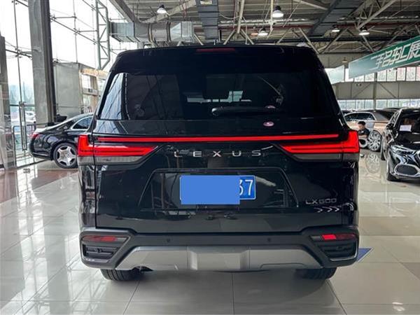 �׿���˹LX 2024�� 600 �����