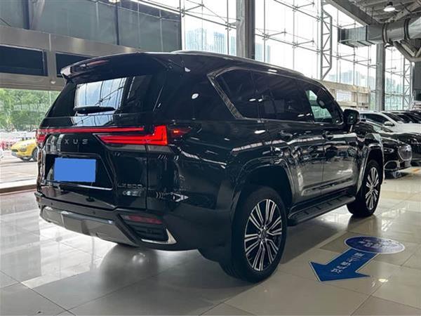 �׿���˹LX 2024�� 600 �����