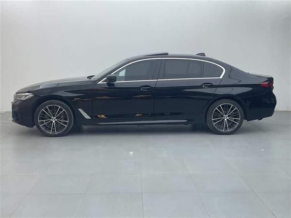 ����5ϵ 2023�� 530Li ������ M�˶���װ