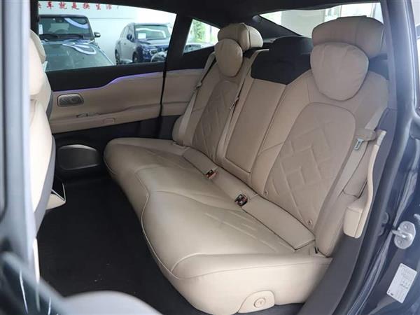 ε��ET7 2022�� 100kWh �׷���