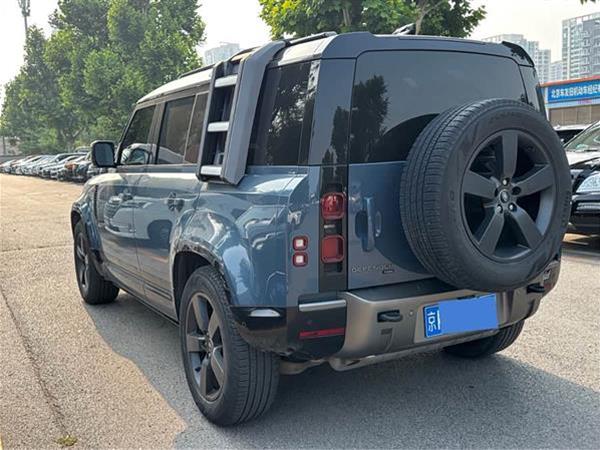 ·����ʿ 2023�� 110 3.0T P400 X-DYNAMIC HSE