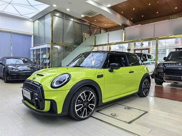 MINI 2023�� �Ŀ� 2.0T COOPER S ������
