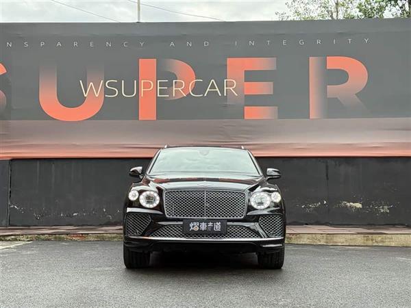 ��Խ 2022�� 4.0T V8