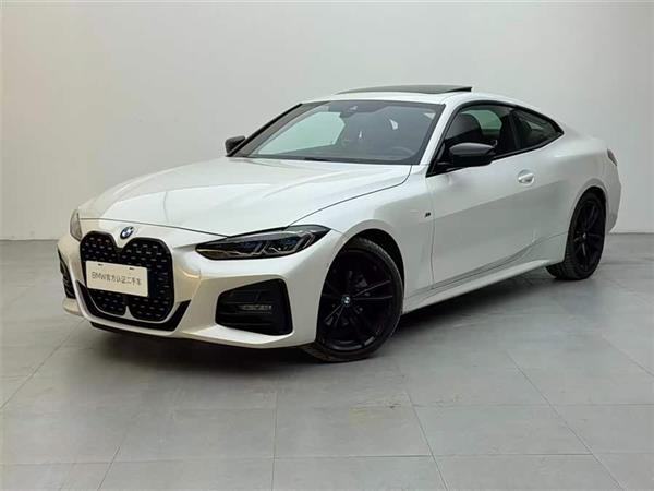 ����4ϵ 2023�� 425i M�˶���ҹ��װ