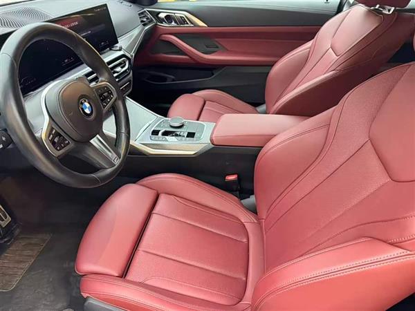 ����4ϵ 2023�� 425i M�˶���ҹ��װ