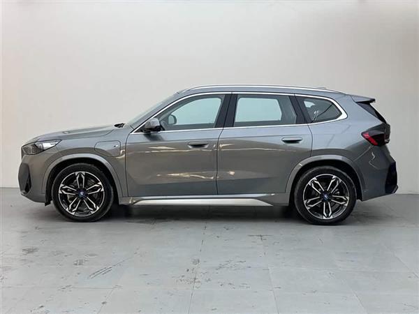 ����iX1 2023�� xDrive30L M�˶���װ