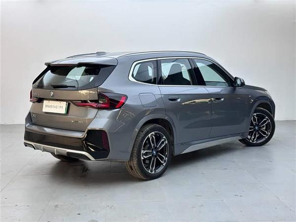 ����iX1 2023�� xDrive30L M�˶���װ