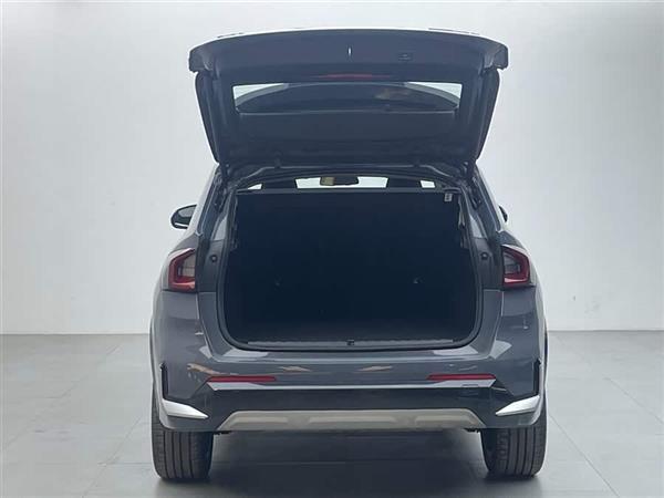 ����X1 2023�� sDrive25Li X�����װ