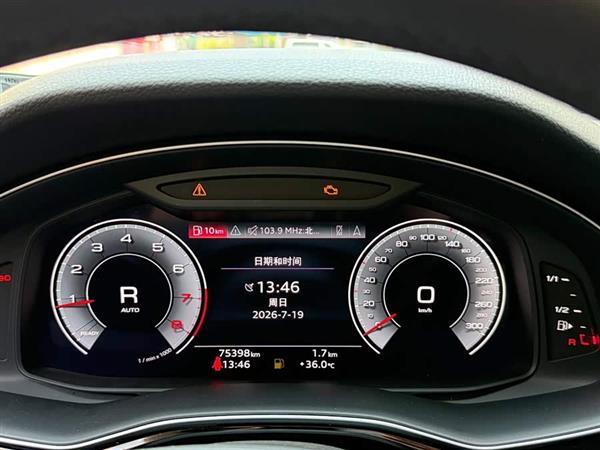 �µ�Q8 2021�� 45 TFSI ����������