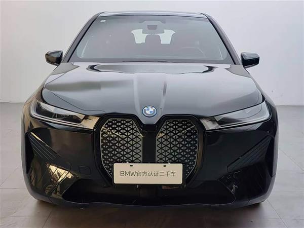 ����iX 2022�� xDrive40
