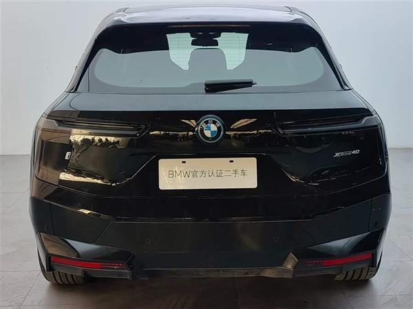 ����iX 2022�� xDrive40